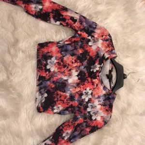 Forever 21 cropped long sleeved shirt